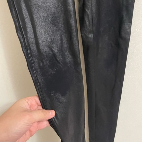 Spanx women’s faux leather leggings black pants size medium - Picture 11 of 11